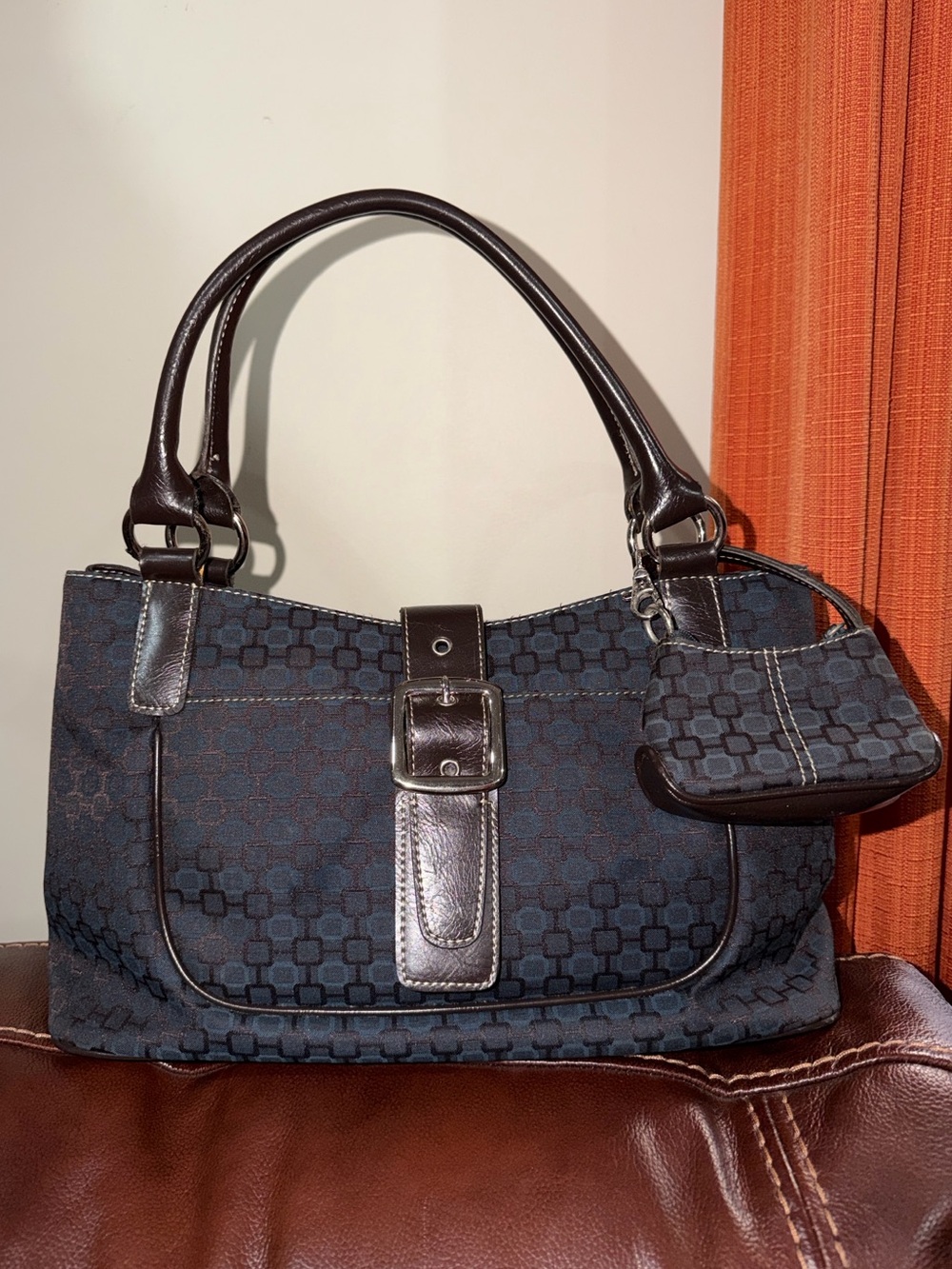 ‼️Vintage Nine West Shoulder Bag With A Mini Bag Charm